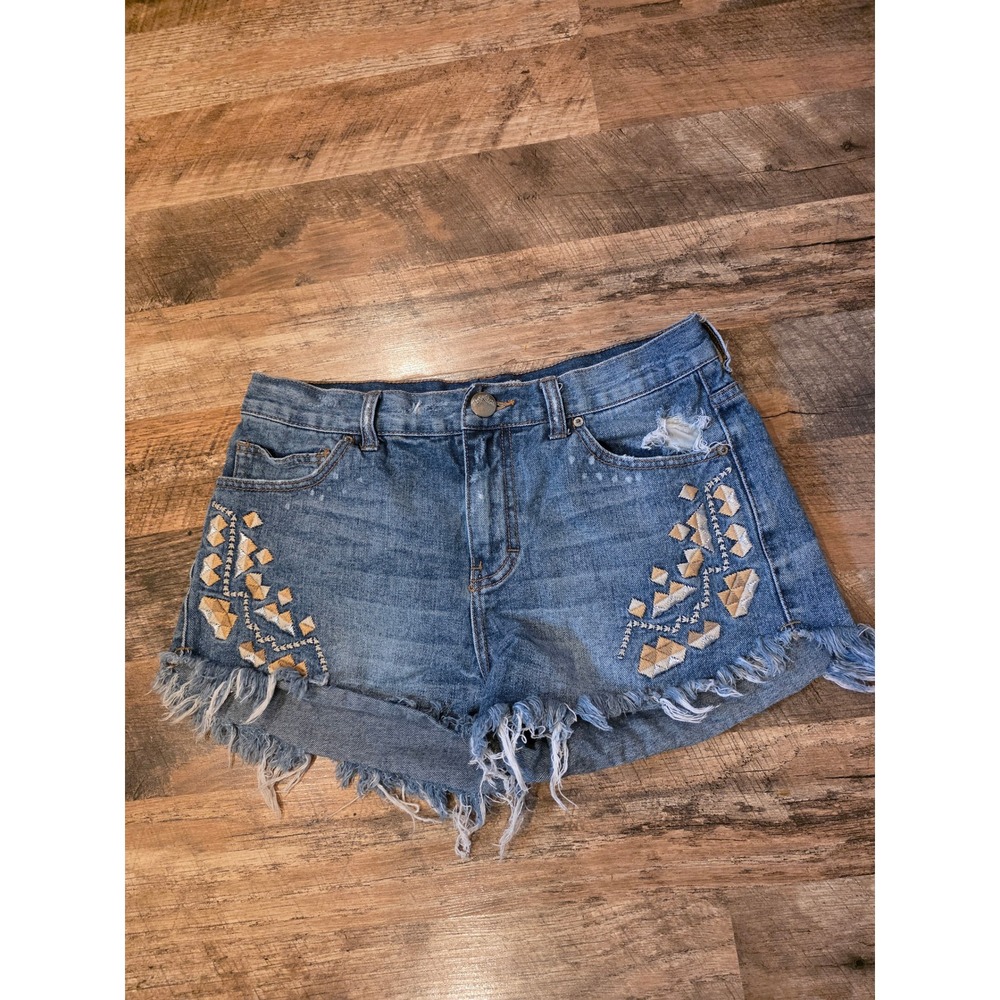 Free People Embroidered Denim Shorts Medium Wash Frayed Cutoff Boho Size 27